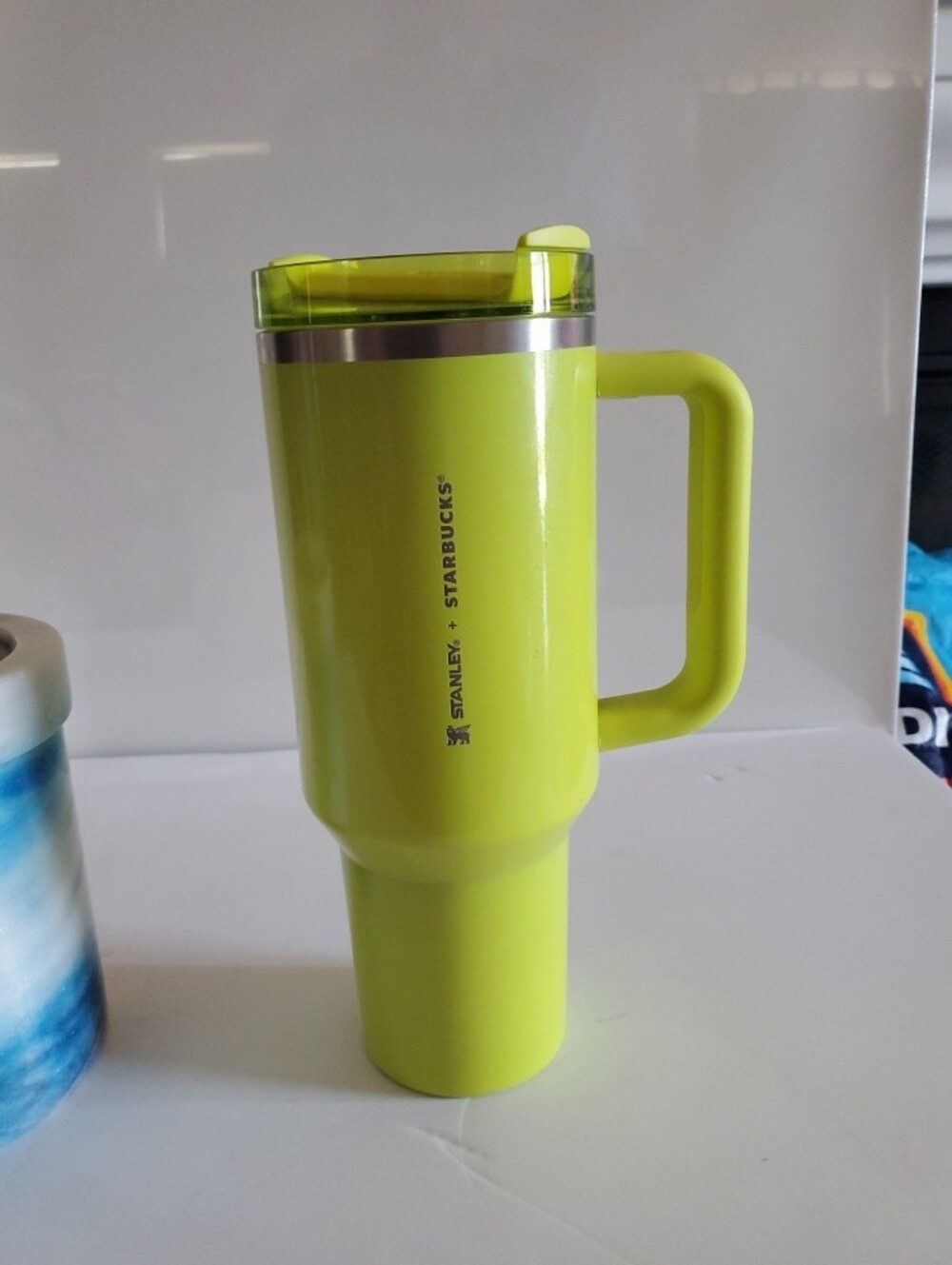 Stanley Lime Green Insulated Tumbler with Lid - Picture 6 of 6